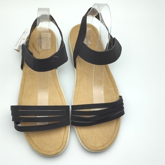 NEW ST. JOHNS BAY ANKLE STRAP SANDALS - Picture 4 of 12